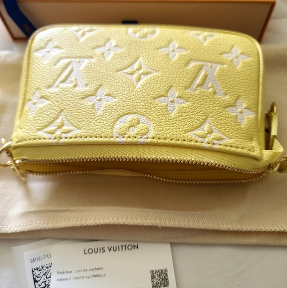 MINI POCHETTE YELLOW SPRING IN THE CITY COLLECTION LOUIS VUITTON - Picture 3 of 8